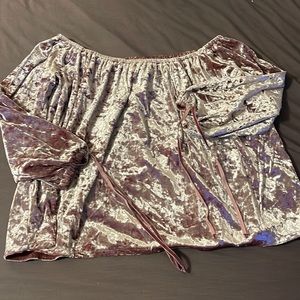 American Eagle Outfitters Cropped Blouse Women’s Size Small Dusty Rose Pink.